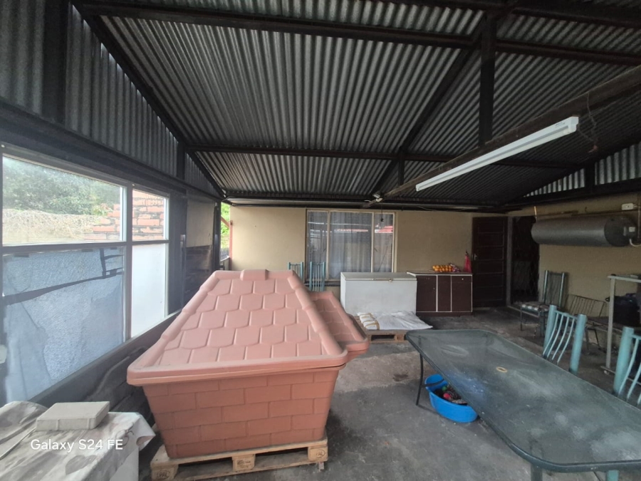 4 Bedroom Property for Sale in Oos Einde North West